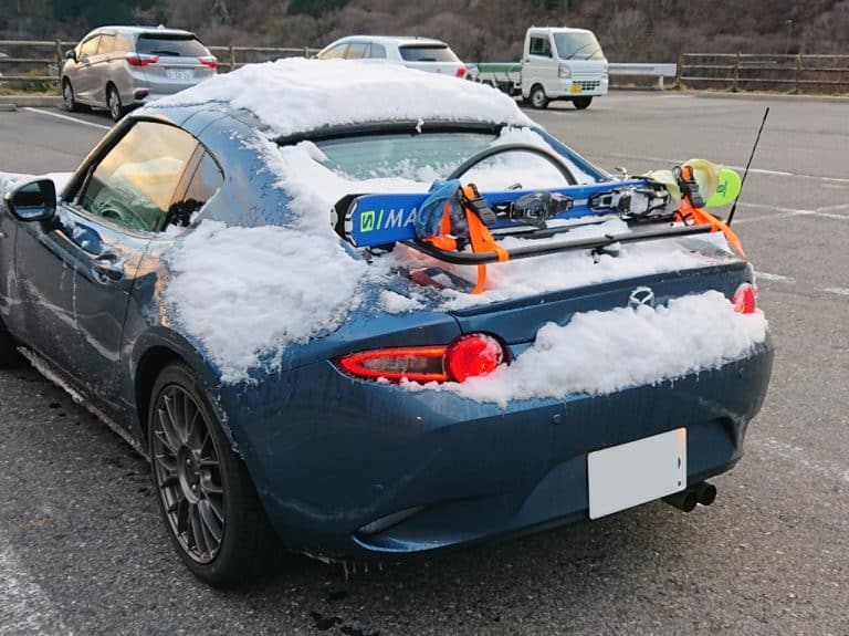 Mazda MX5 Ski Rack Carry 3 sets of skis & snowboards with ease.